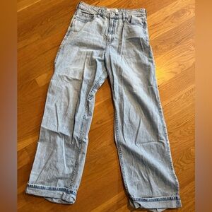 Hollister Women’s ultra-high rise baggy Jeans in Light Blue